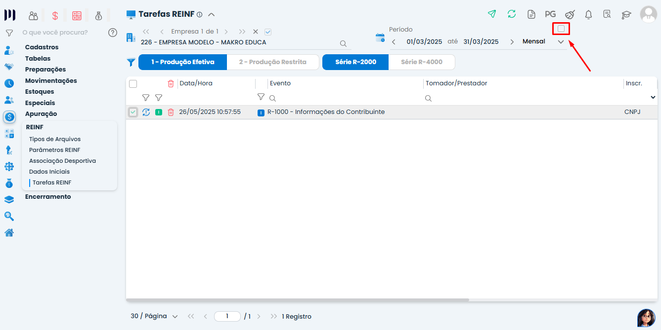 Interface do Sistema Contábil Makro exibindo evento R-1000 listado na REINF, destacando a Validação pendente no ambiente Produção Efetiva.